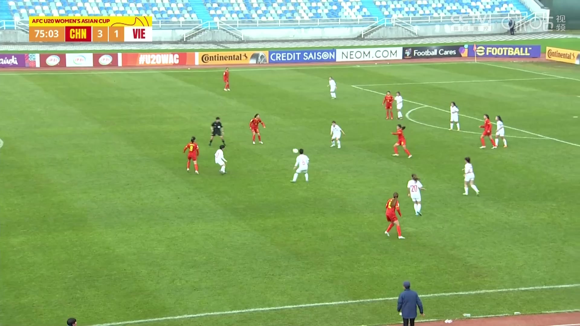  U20中国女足4-1领先！卢家玉门前反抢直接将球打进